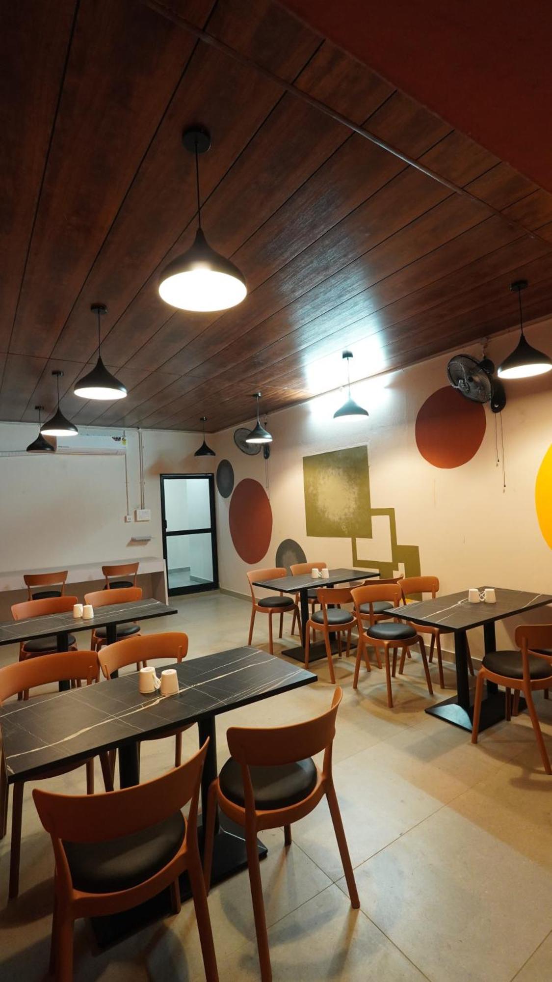 Hotel Hive Inn - Кожикоде Экстерьер фото