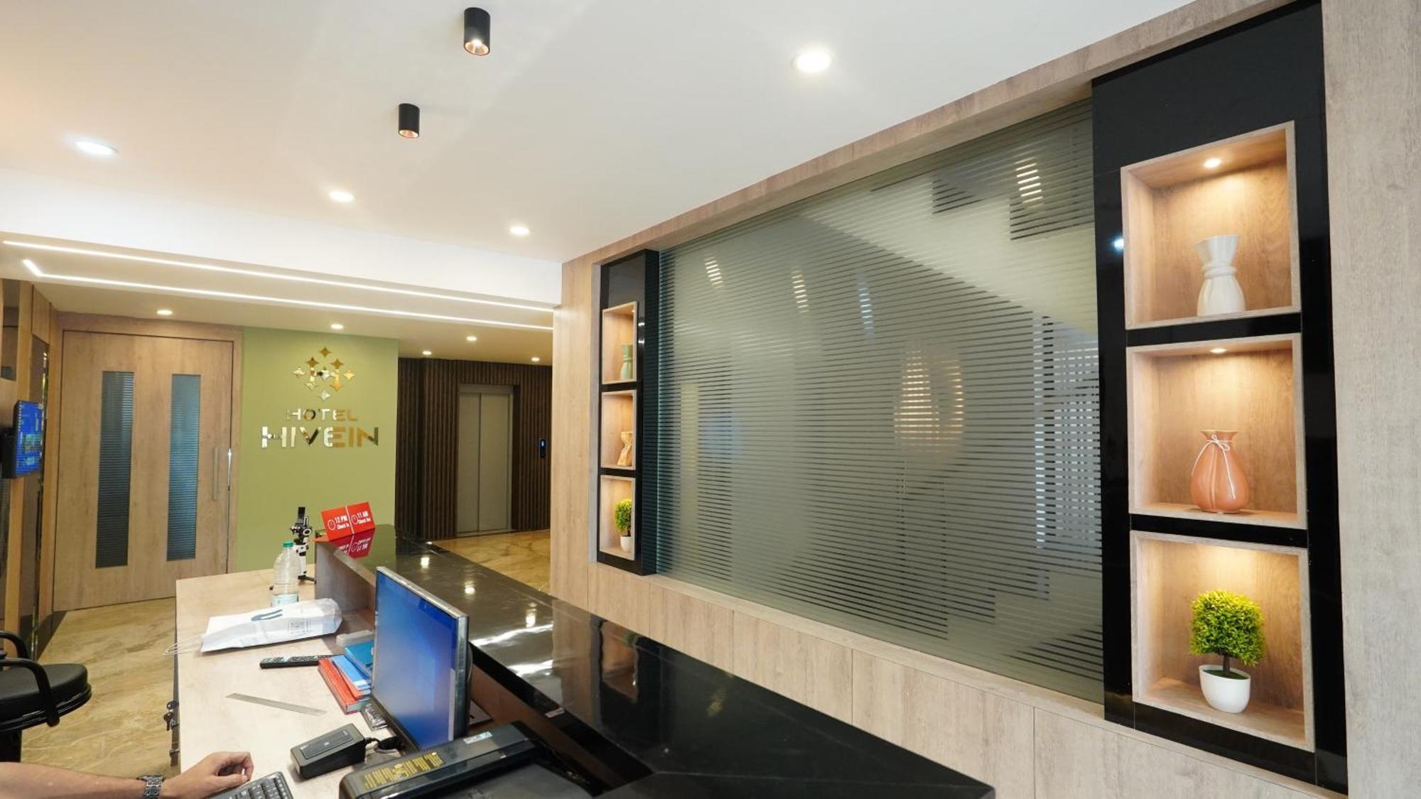 Hotel Hive Inn - Кожикоде Экстерьер фото